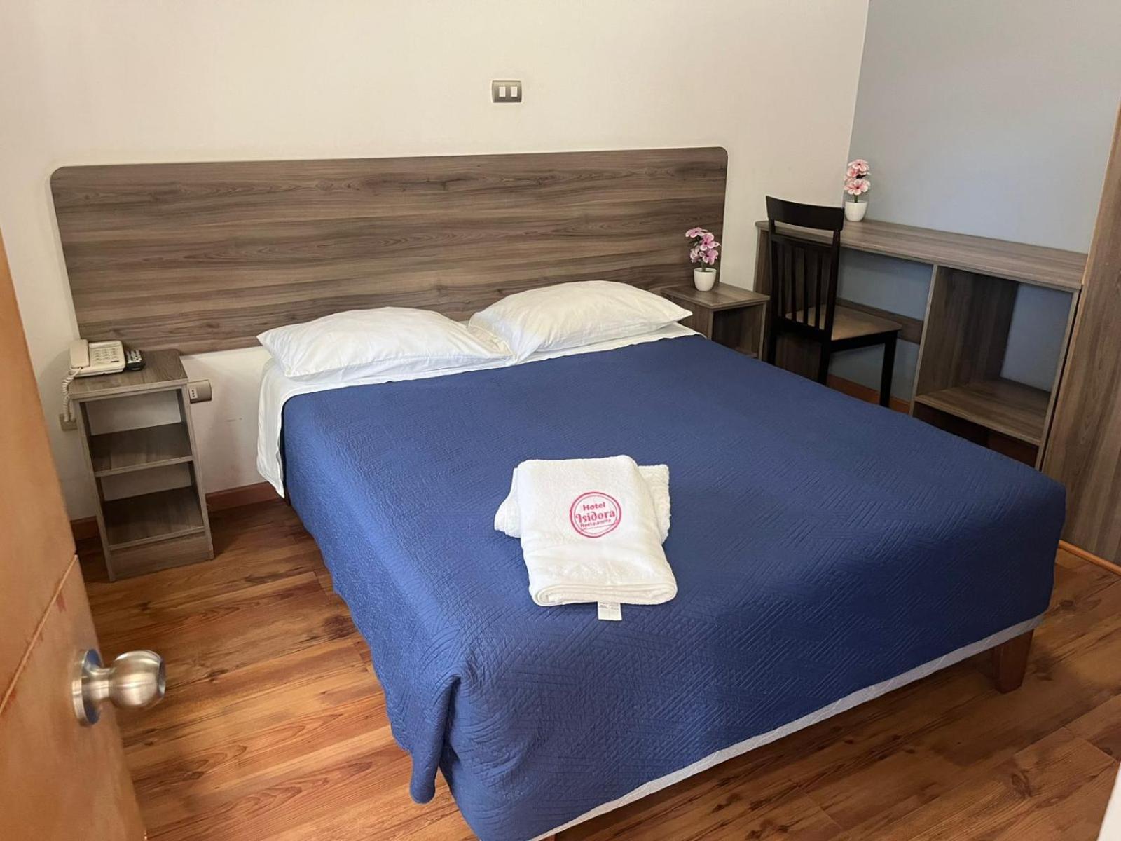 Hotel Y Restaurant Isidora Арика Екстериор снимка